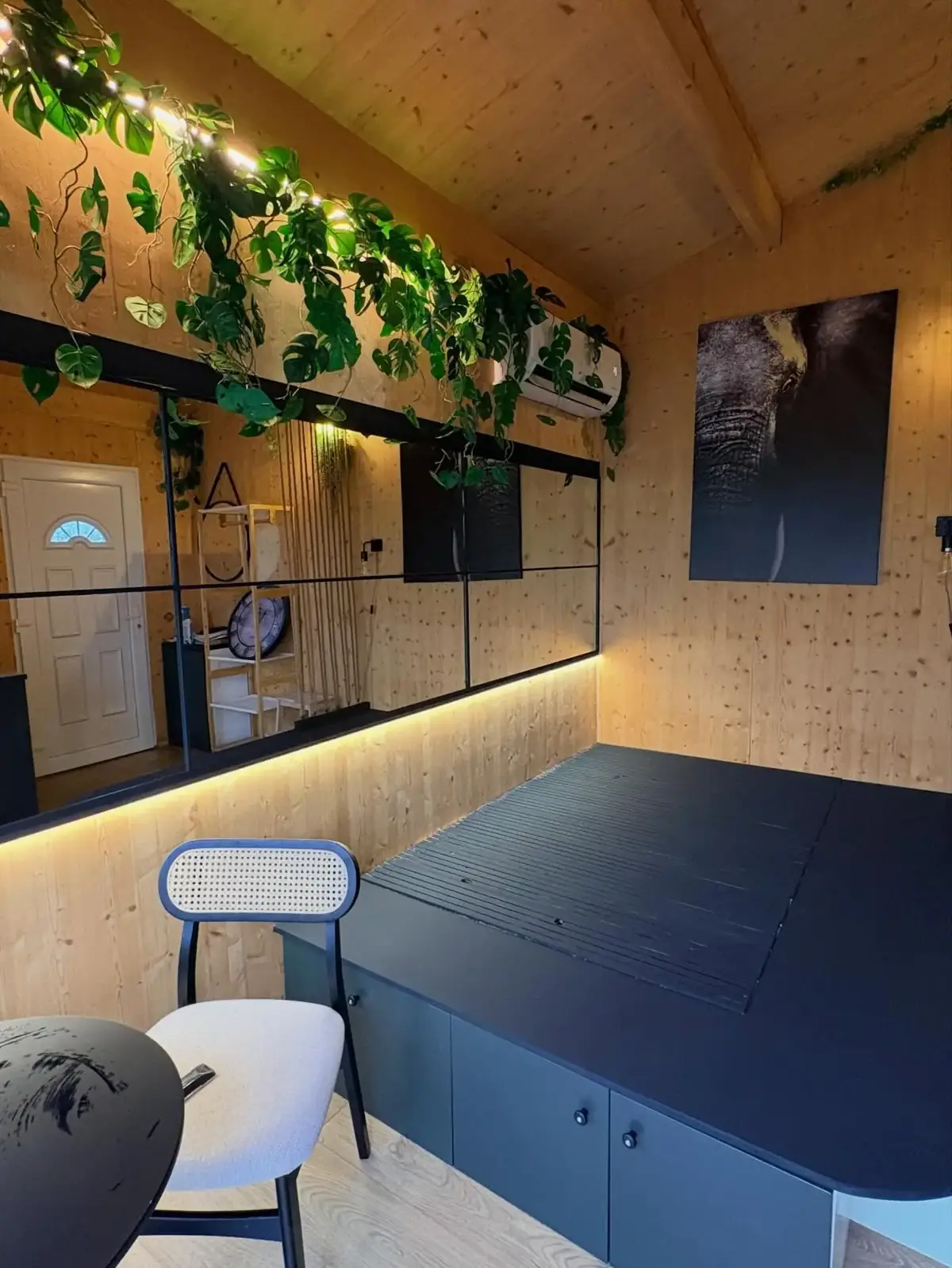 Rénovation studio Airbnb Bagnols, vue 2